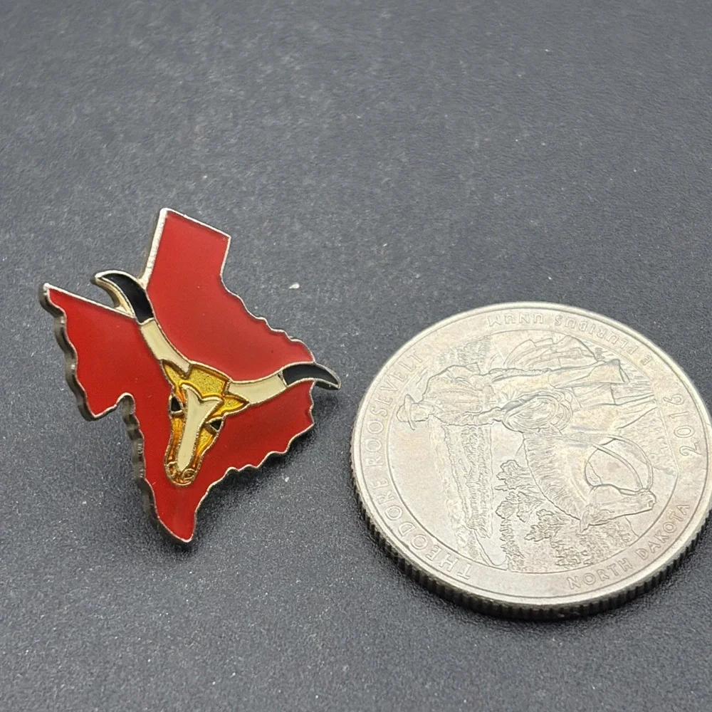 Texas State Outline Longhorn Cow‎ Lapel Hat Pin